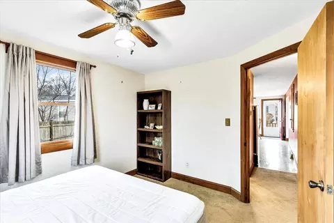 Bedroom - 8 Arrowhead Dr, Wareham, MA 02532 photo 2 of 5