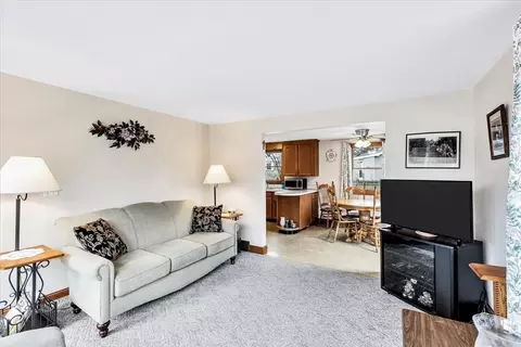 Living - 8 Arrowhead Dr, Wareham, MA 02532 photo 4 of 4