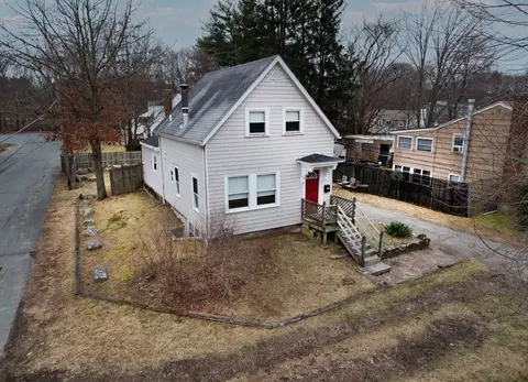 252 Pearl St, Brockton, MA 02301