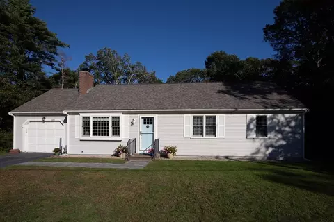 100 Black Oak Rd, Barnstable, MA 02648