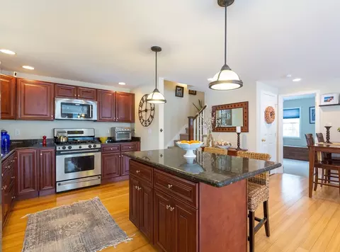 Kitchen - 35 Hope St, Warren, RI 02885 photo 5 of 6