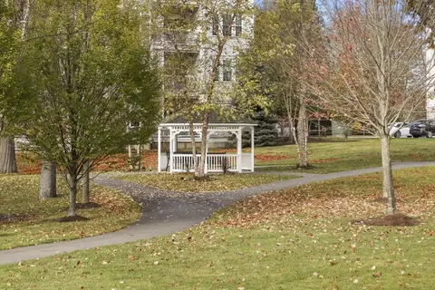 62 Abigail Way #4002, Reading, MA 01867 photo 2