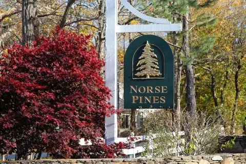 18 Quiet St, Sandwich, MA 02537