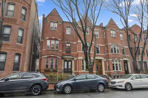21 Wellington St, Boston, MA 02118