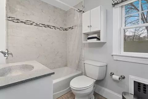 Bath - 2 Virginia Rd, Reading, MA 01867 photo 3 of 3