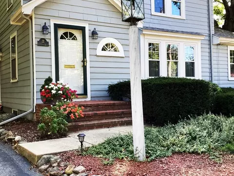 Exterior - 2 Virginia Rd, Reading, MA 01867 photo 7 of 11