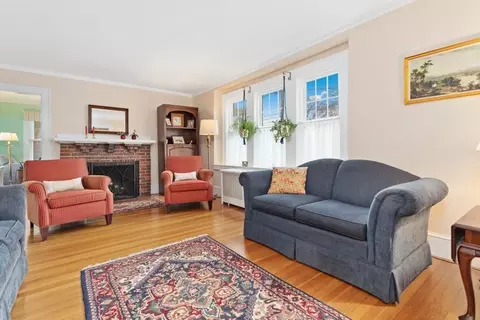 Living - 2 Virginia Rd, Reading, MA 01867 photo 2 of 6