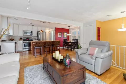 Living - 19 Criterion Rd, Reading, MA 01867 photo 4 of 9