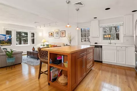 Kitchen - 19 Criterion Rd, Reading, MA 01867 photo 2 of 8