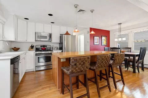 Kitchen - 19 Criterion Rd, Reading, MA 01867 photo 6 of 8
