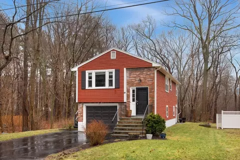 Exterior - 19 Criterion Rd, Reading, MA 01867 photo 3 of 9