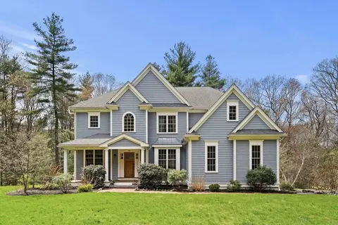 99 Walpole St, Dover, MA 02030