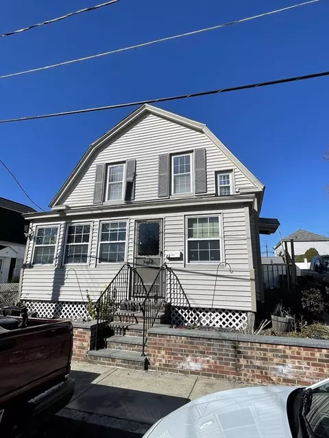 22 Delard St, Lowell, MA 01850