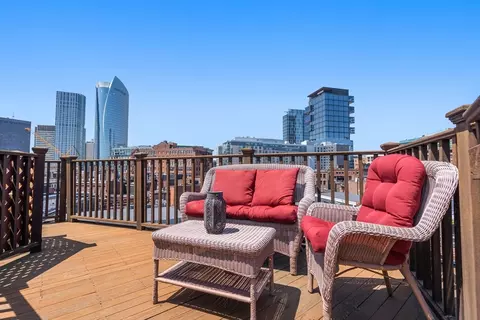 101 Prince St #PH-1, Boston, MA 02113
