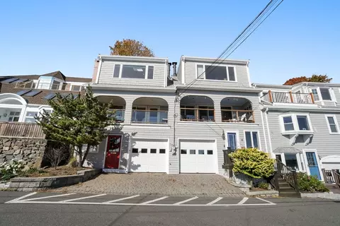 7 Cliff St #7, Marblehead, MA 01945