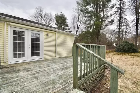 Exterior - 127 Millbrook Rd, Springfield, MA 01128 photo 4 of 9