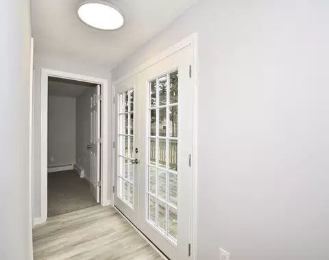 Entry Way - 127 Millbrook Rd, Springfield, MA 01128 photo 1 of 1