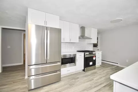 Kitchen - 127 Millbrook Rd, Springfield, MA 01128 photo 2 of 6