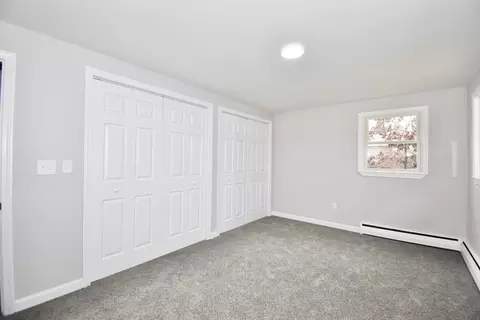 Bedroom - 127 Millbrook Rd, Springfield, MA 01128 photo 2 of 3