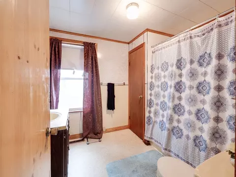 Bath - 57-59 Ferry St, Easthampton, MA 01027 photo 1 of 3