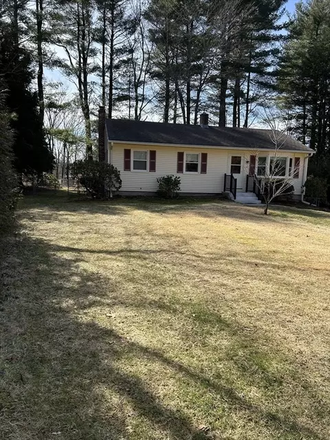 247 Vining Hill Rd, Southwick, MA 01077