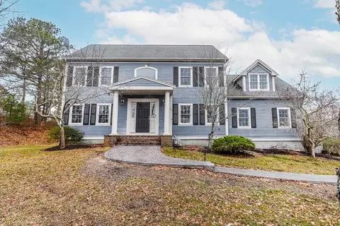 123 Fairview Ln, Plymouth, MA 02360