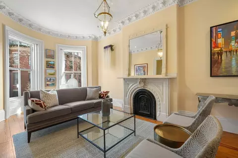 160 W Newton St, Boston, MA 02118