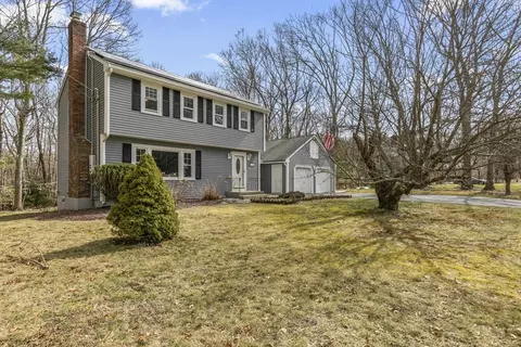 191 Irondequoit Rd, Franklin, MA 02038