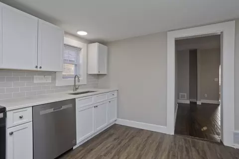 Kitchen - 24 Pendleton Ave, Chicopee, MA 01020 photo 4 of 6