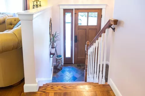 Entry Way - 15 Higgins Rd, Marblehead, MA 01945 photo 1 of 1