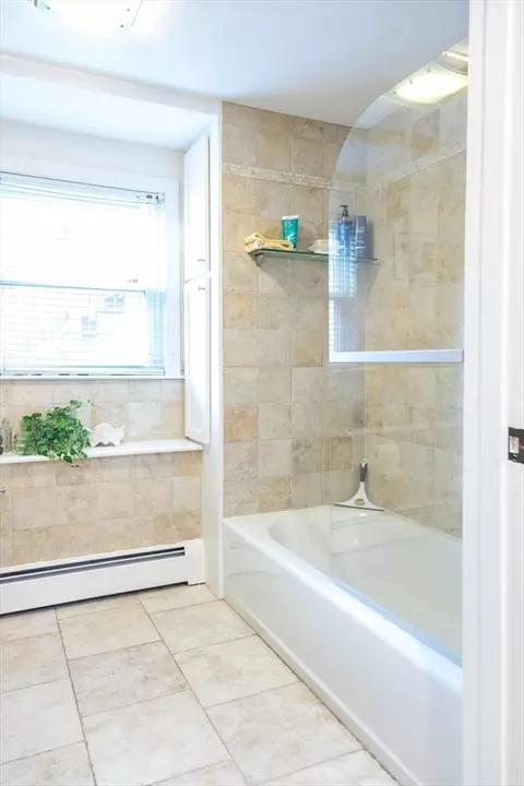 Bath - 15 Higgins Rd, Marblehead, MA 01945 photo 5 of 5