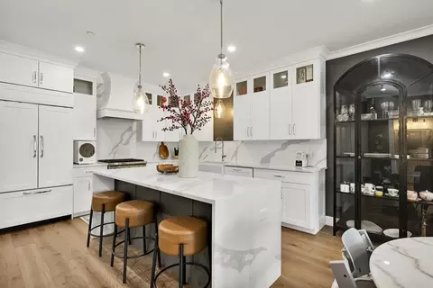 298 Washington St #306, Westwood, MA 02090