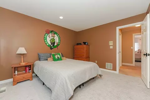 Bedroom - 9 Dover Cir, Franklin, MA 02038 photo 4 of 5