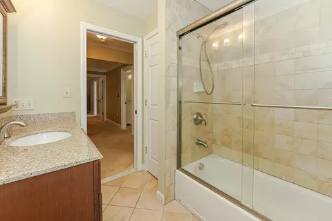 Bath - 9 Dover Cir, Franklin, MA 02038 photo 3 of 3