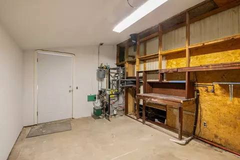 19 Oakham Rd, North Brookfield, MA 01535 photo 17