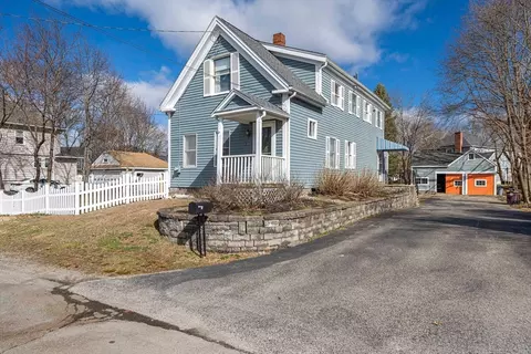 30 Palmer St, Weymouth, MA 02190