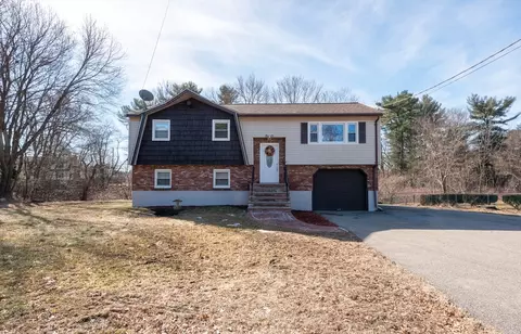 10 Mohawk Dr, Tewksbury, MA 01876