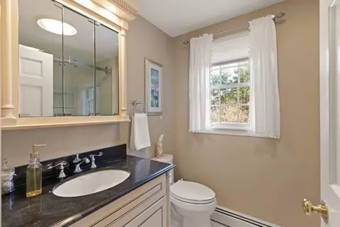 Bath - 334 Franklin St, Reading, MA 01867 photo 2 of 5