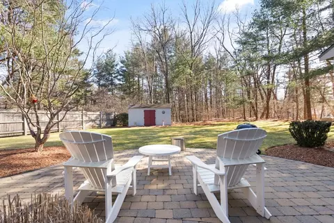 Exterior - 334 Franklin St, Reading, MA 01867 photo 10 of 13
