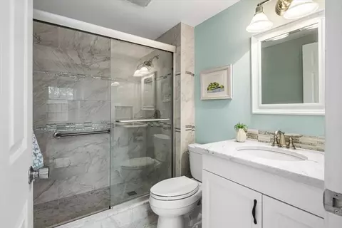 Bath - 74 Thistle Patch Way #74, Hingham, MA 02043 photo 4 of 5