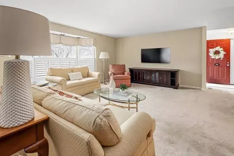 Living - 74 Thistle Patch Way #74, Hingham, MA 02043 photo 2 of 3