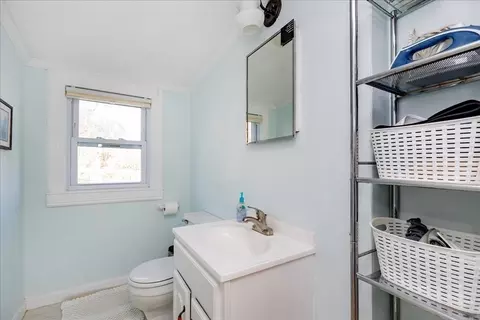 Bath - 2 Harrison Rd # A, Salem, MA 01970 photo 2 of 2