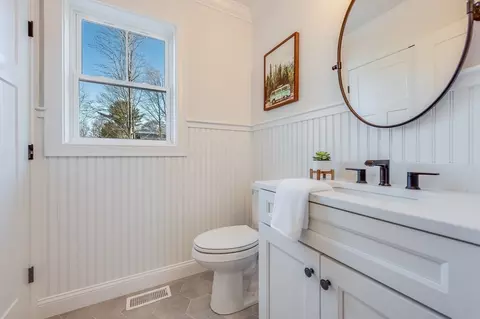 Bath - 2 Washington Ct, Stoneham, MA 02180 photo 5 of 6