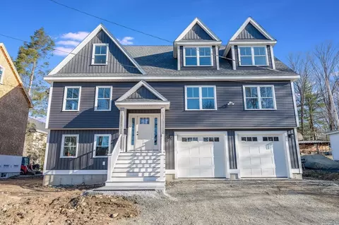 2 Washington Ct, Stoneham, MA 02180