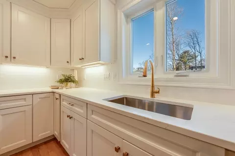 Other - 2 Washington Ct, Stoneham, MA 02180 photo 1 of 8