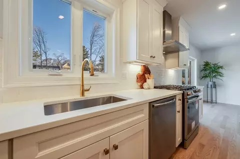 Kitchen - 2 Washington Ct, Stoneham, MA 02180 photo 6 of 6