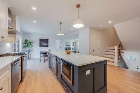 Kitchen - 2 Washington Ct, Stoneham, MA 02180 photo 5 of 6