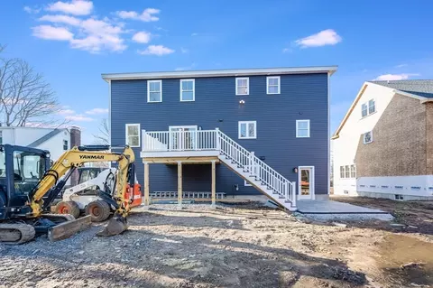 Exterior - 2 Washington Ct, Stoneham, MA 02180 photo 5 of 5