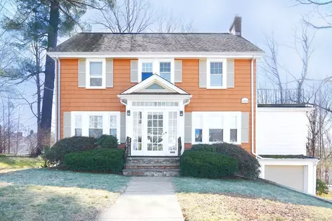 15 Traincroft, Medford, MA 02155