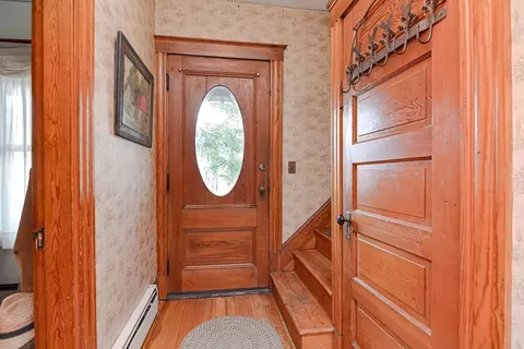 Entry Way - 124 Main St, Walpole, MA 02081 photo 3 of 3